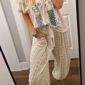 POL Cream and Tan Patterned NWT Joggers